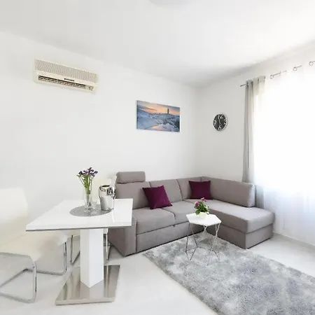 Apartment Lant Zadar