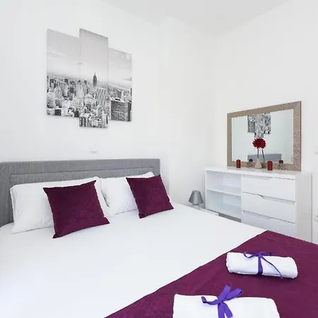 Lant Apartment
